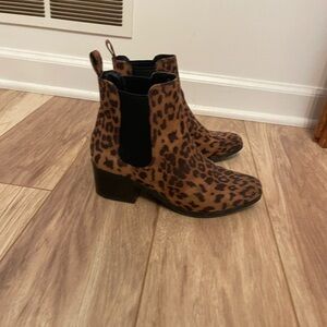A New Day Cheetah Print Ankle Boots / Size 6.5